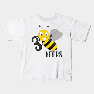 Friendly birthday bee Kids T-Shirt